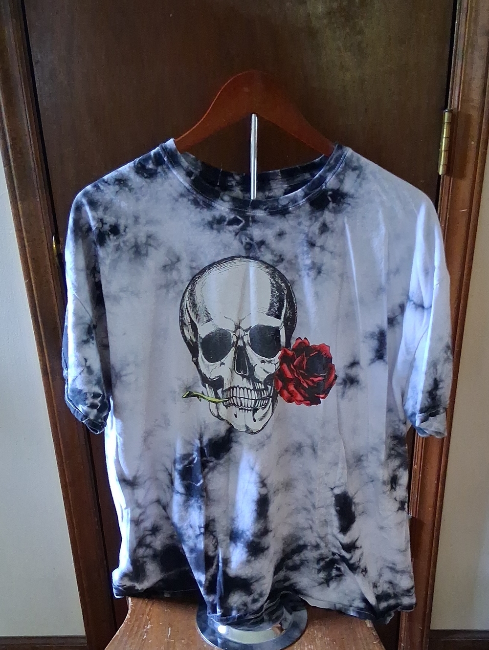 Thirty Single Tie-Dye Skull & Rose Graphic Tee